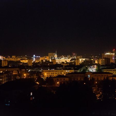 Panorama View Apartment 2Km To Palas Яш Екстериор снимка