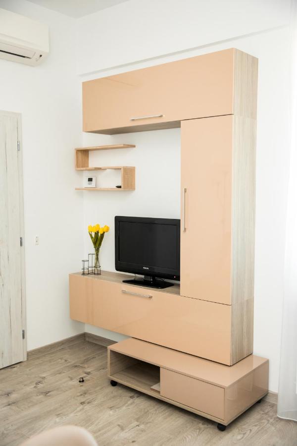 Panorama View Apartment 2Km To Palas Яш Екстериор снимка